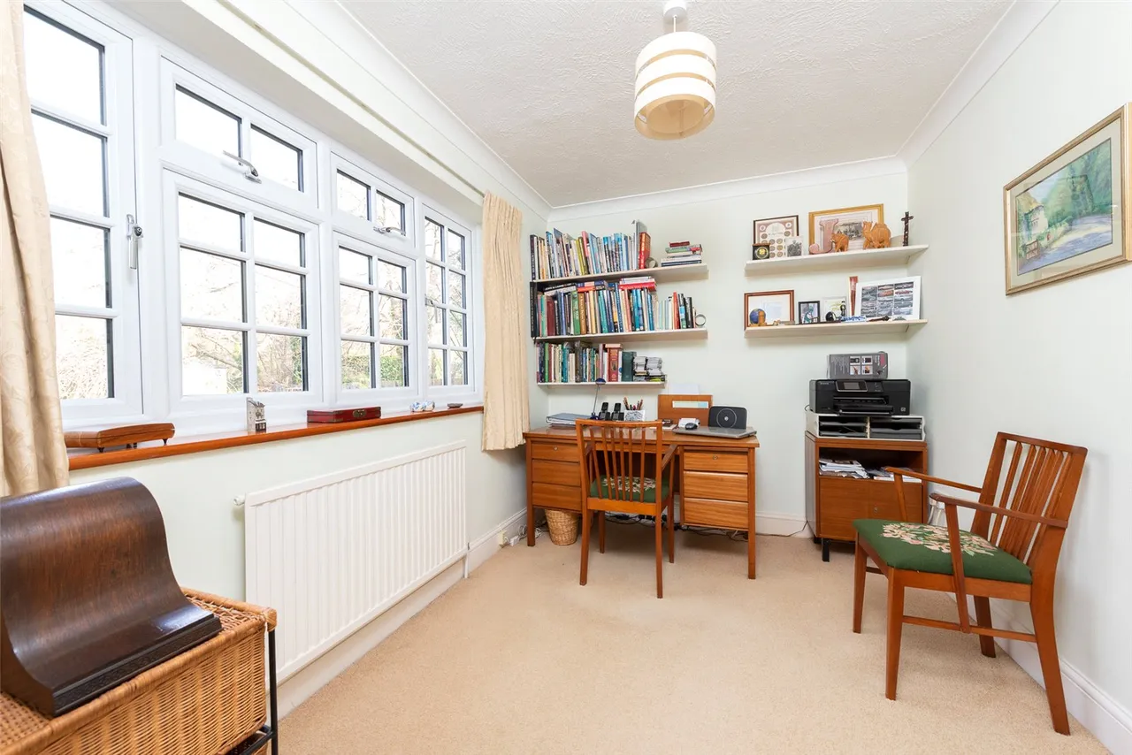 Phoenix Court, Hartley Wintney, Hook, Hampshire, RG27 8JQ, photo 5