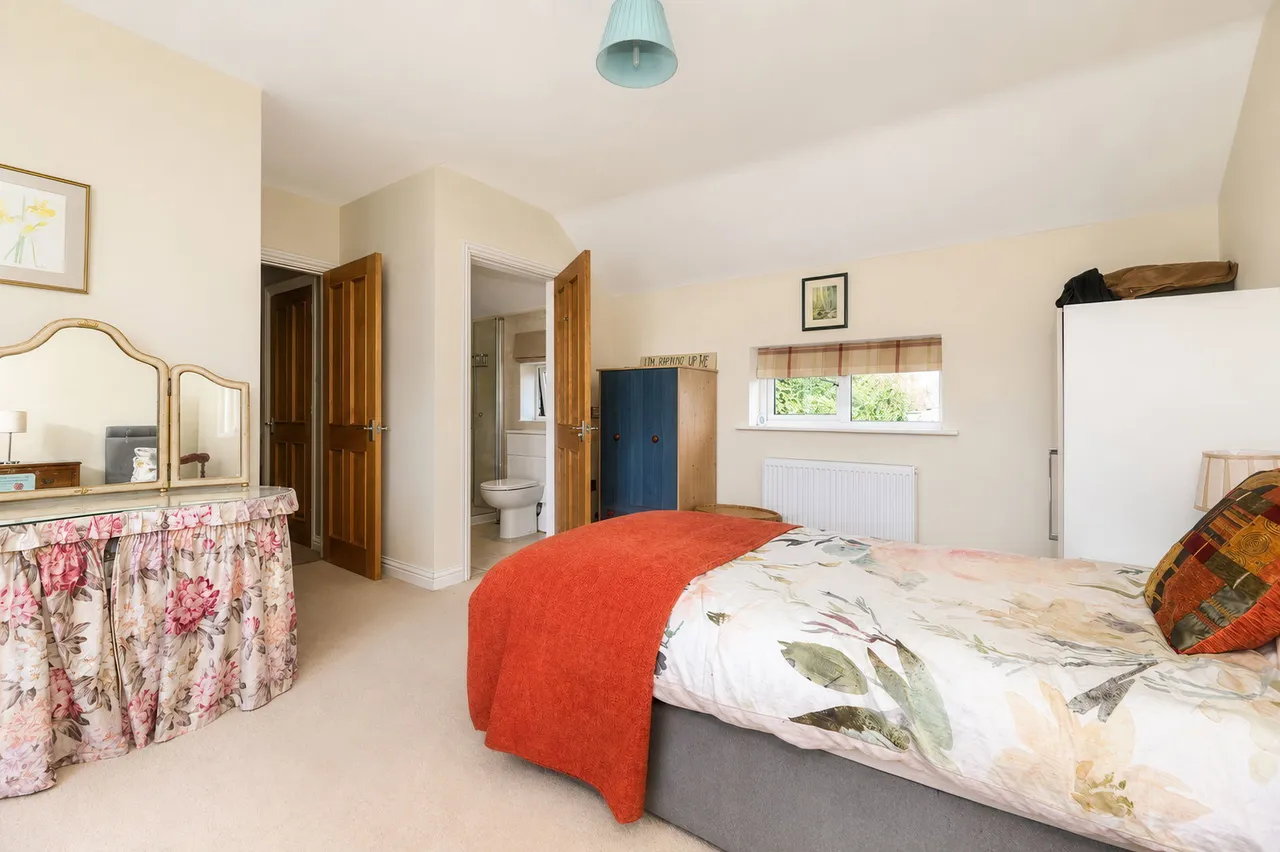 Moat Close, Colne, PE28, photo 11
