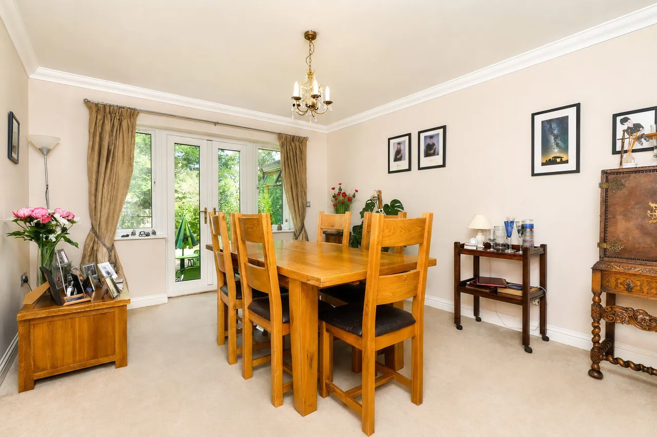 Moat Close, Colne, PE28, photo 4