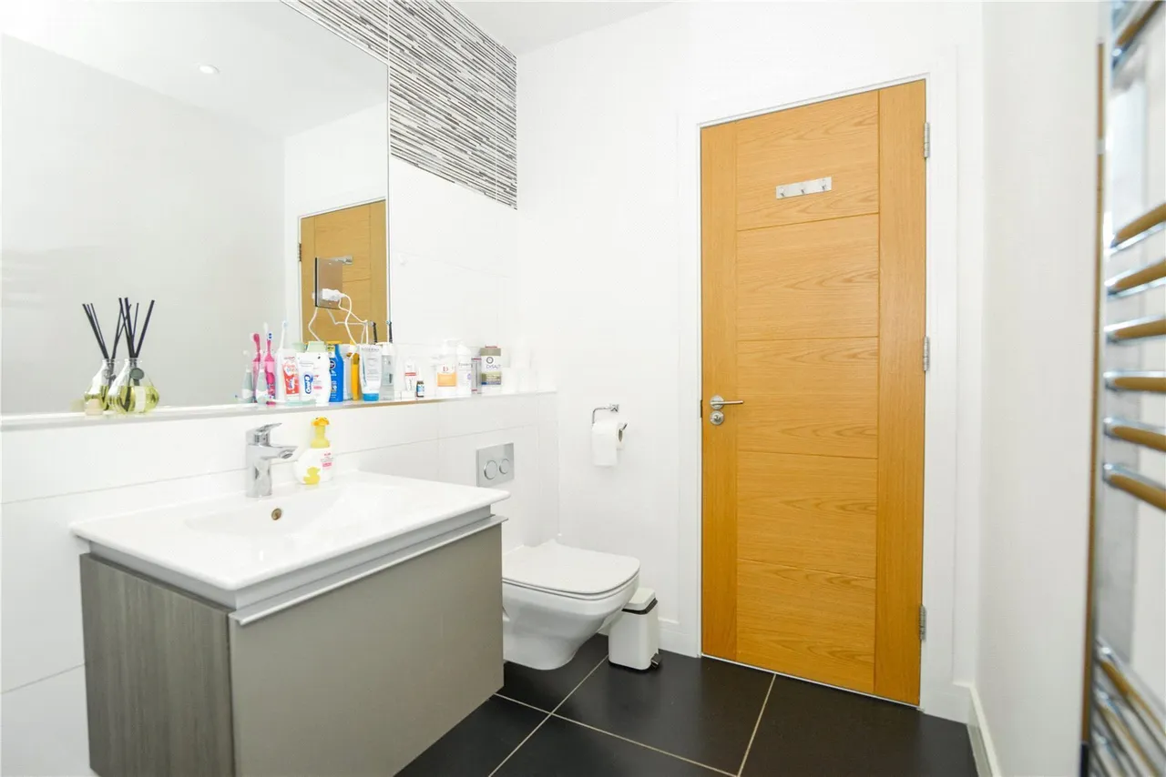 St. Georges Place, Twickenham, TW1, photo 11