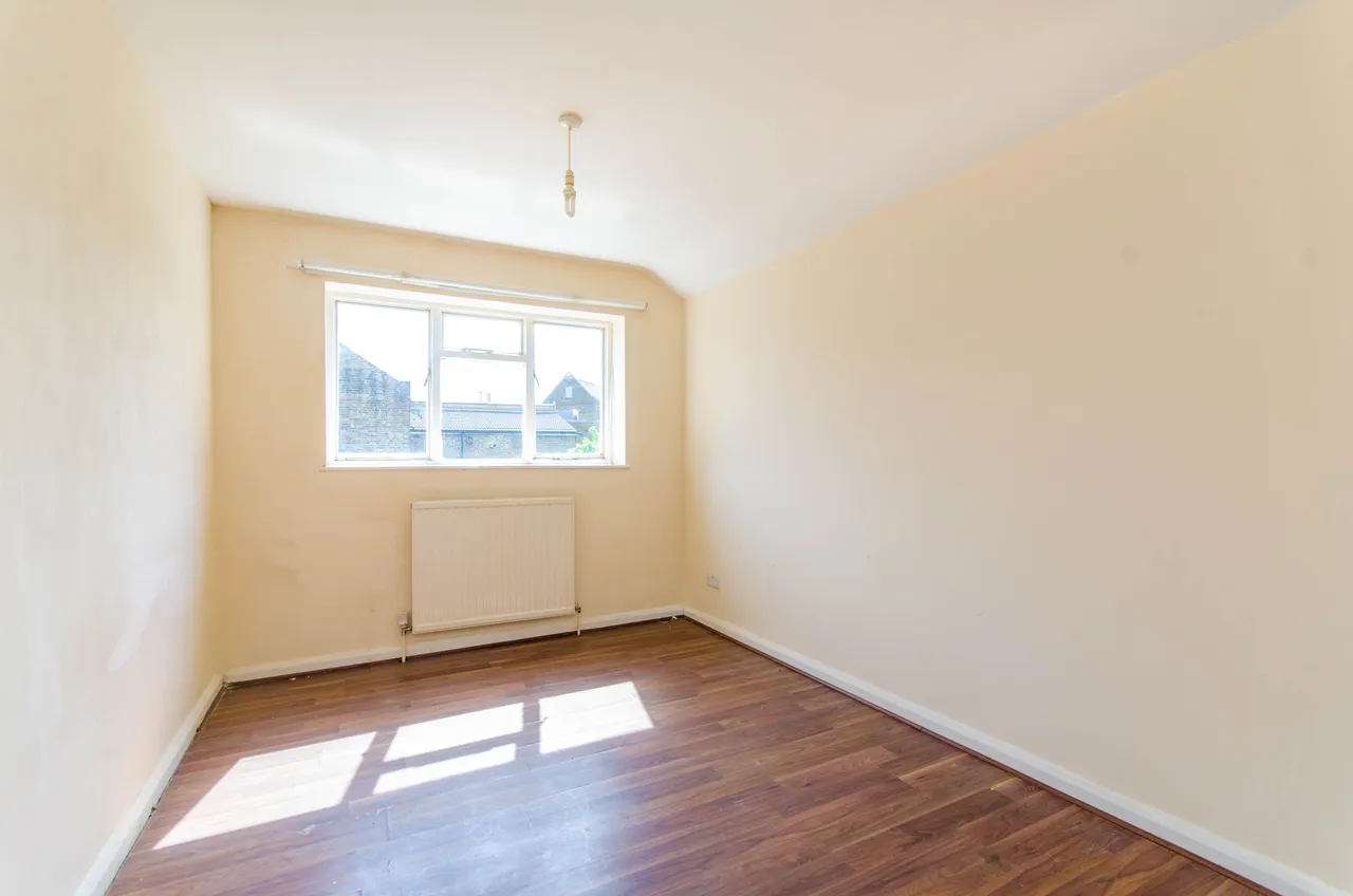147 Browning Road, London, photo 3