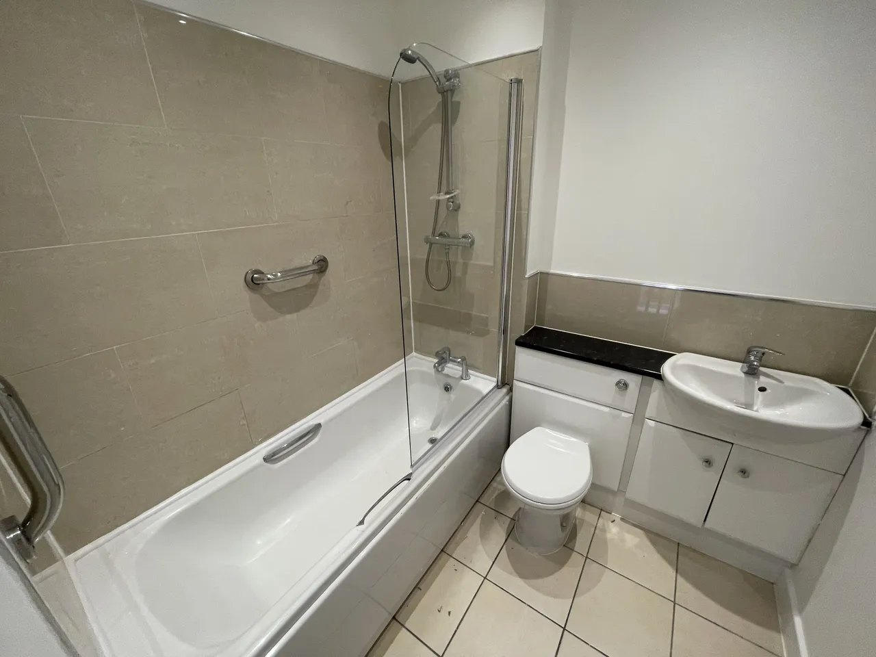 Corporation Street, Wednesbury, WS10, photo 6