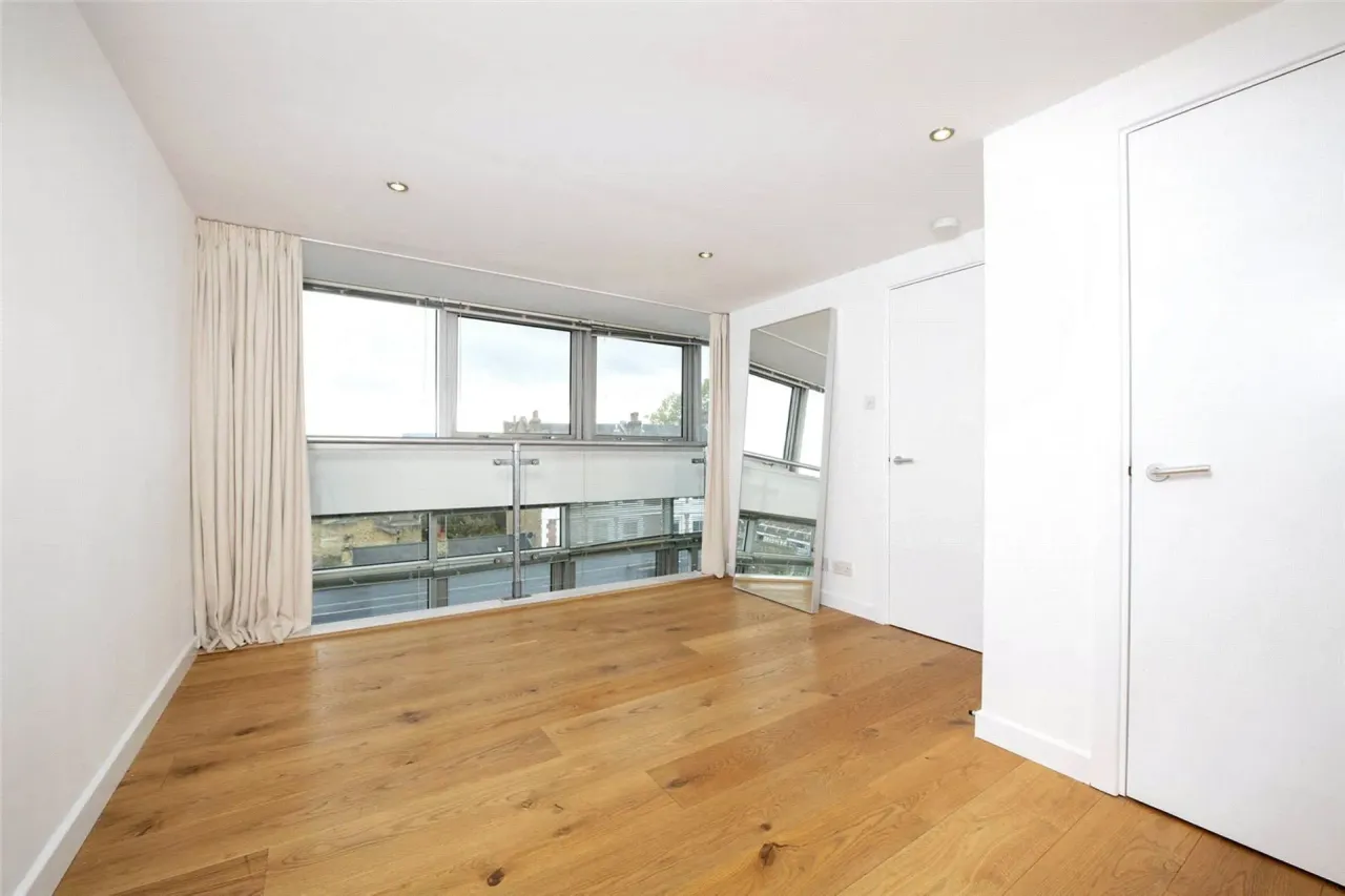 King Edward's Road, London, E9, photo 10