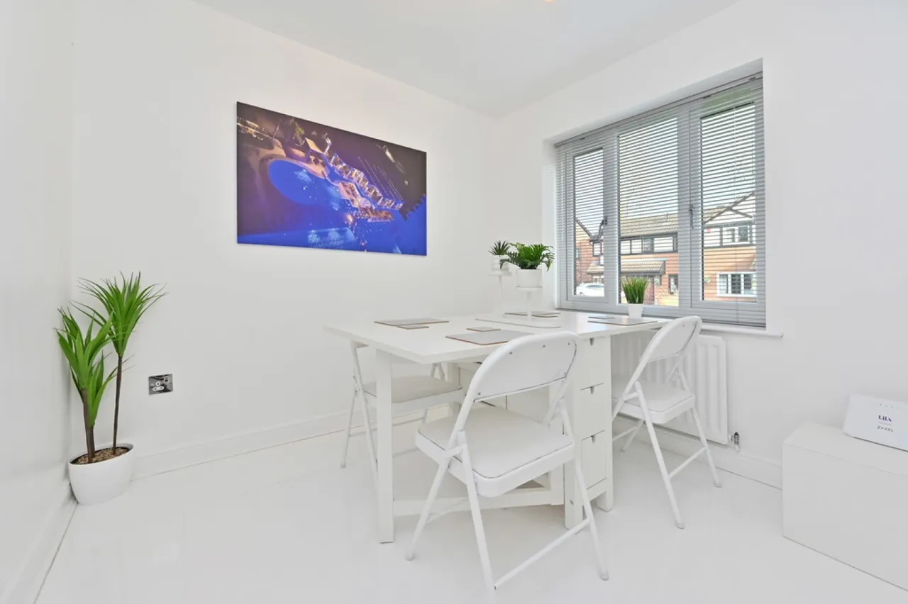 Danebower Road, Trentham, Stoke - On - Trent, photo 5