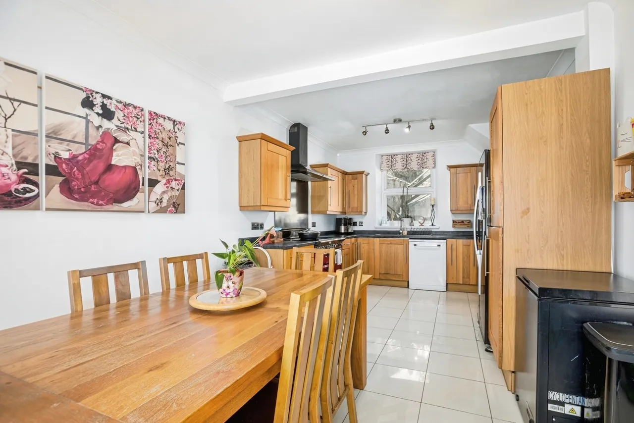 High Street, Llandysul, SA44, photo 8