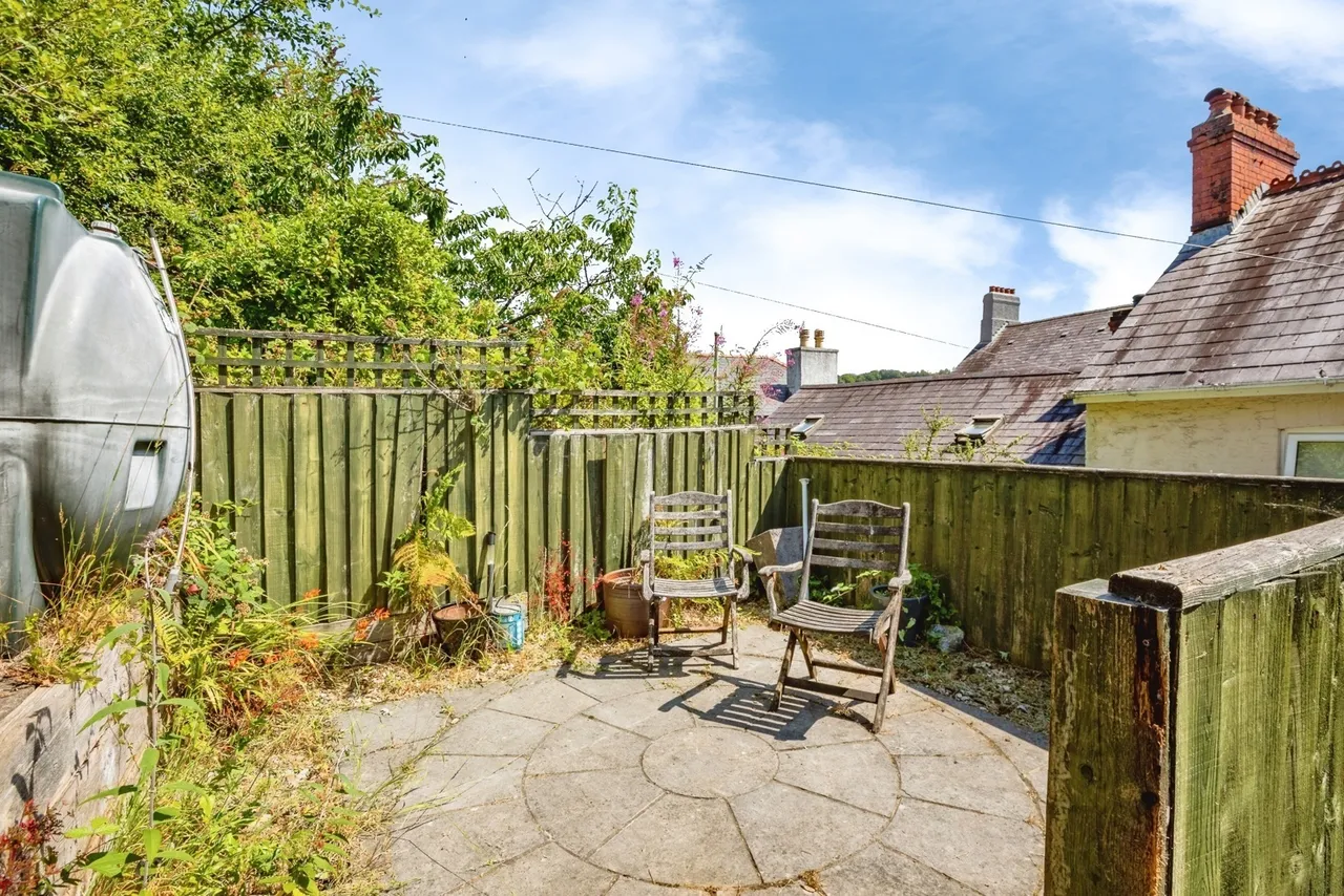 High Street, Llandysul, SA44, photo 20