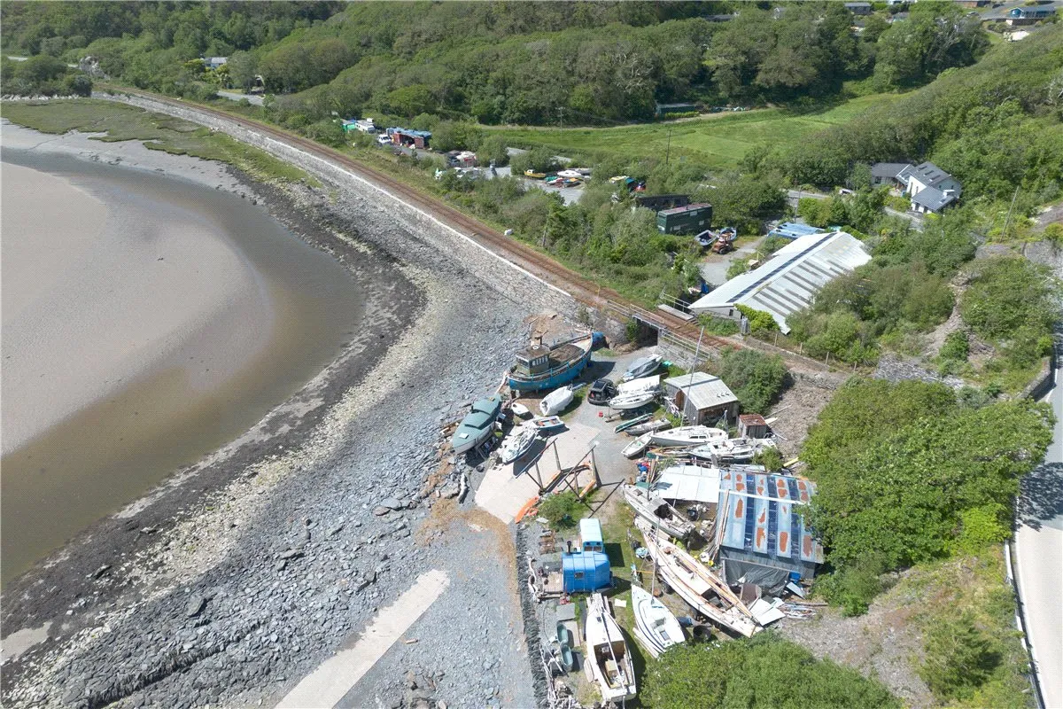 Frongoch Boatyard, Aberdyfi, LL35, photo 30