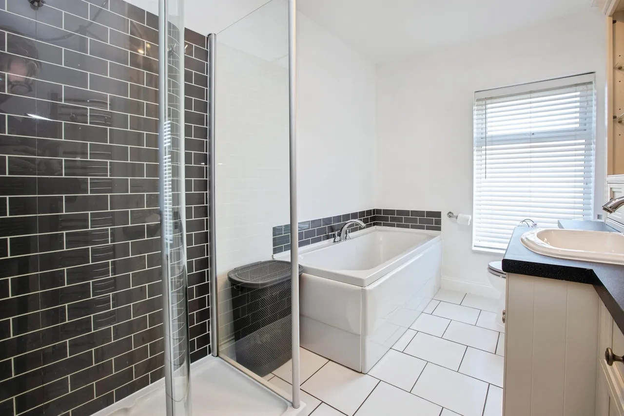 Gladstone Street, Heanor, DE75, photo 13