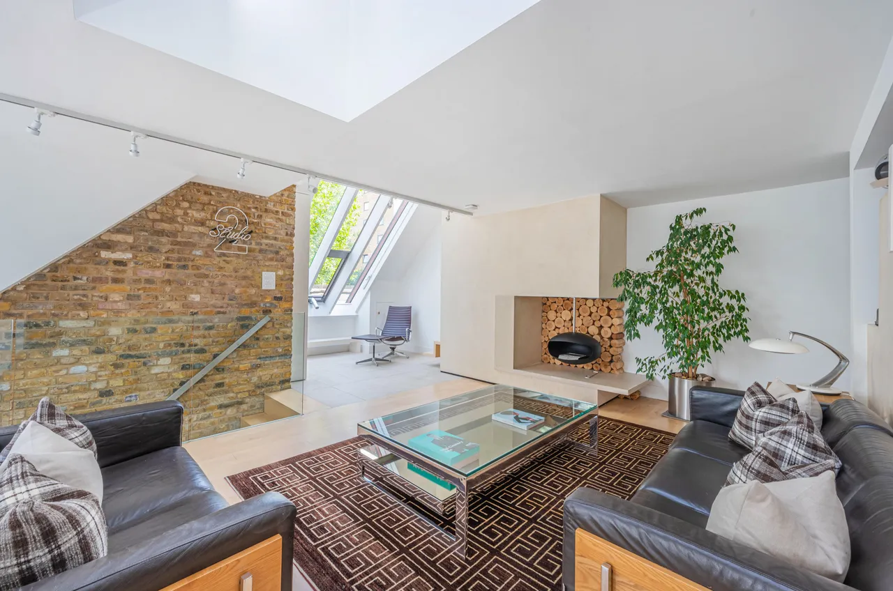 Studio 2, 2 Branch Road, London, photo 11