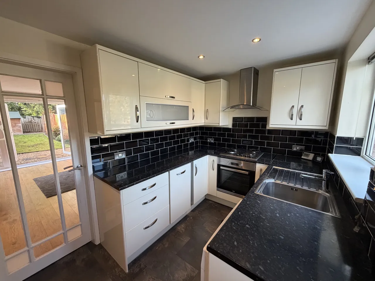 Langdale Grove, Bingham, NG13, photo 2