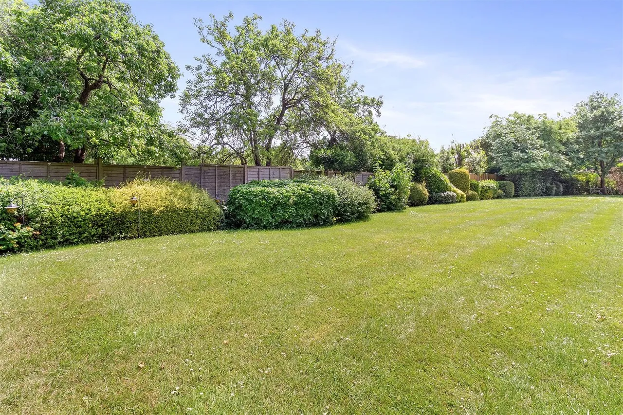 Offington Lane, Worthing, photo 14