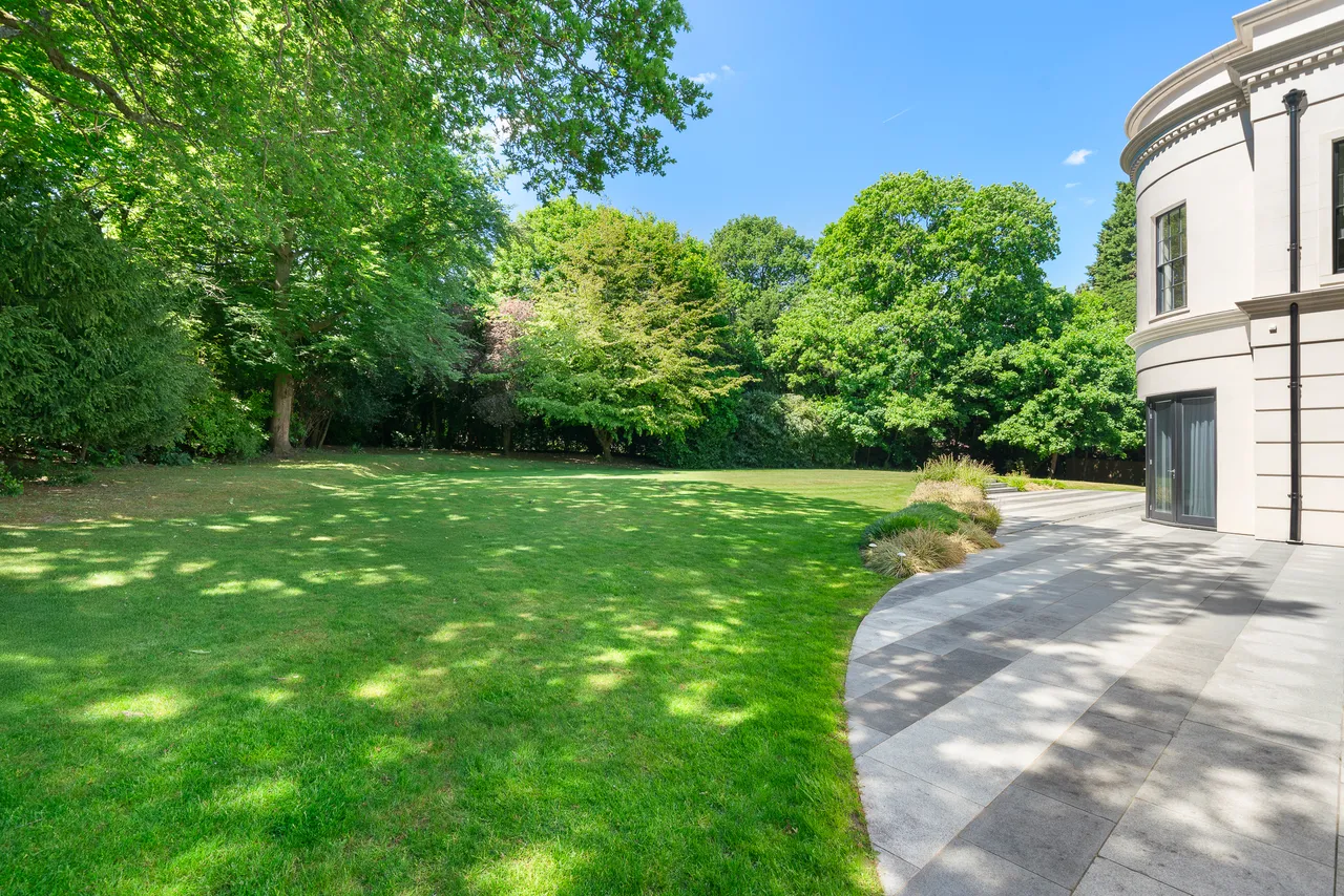 Parklands, St George's Hill, KT13, photo 24