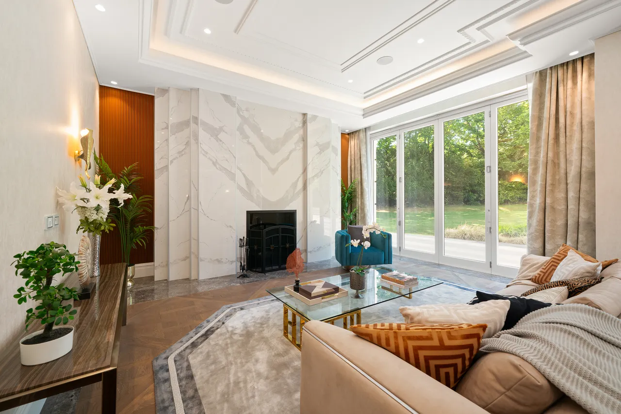 Parklands, St George's Hill, KT13, photo 6