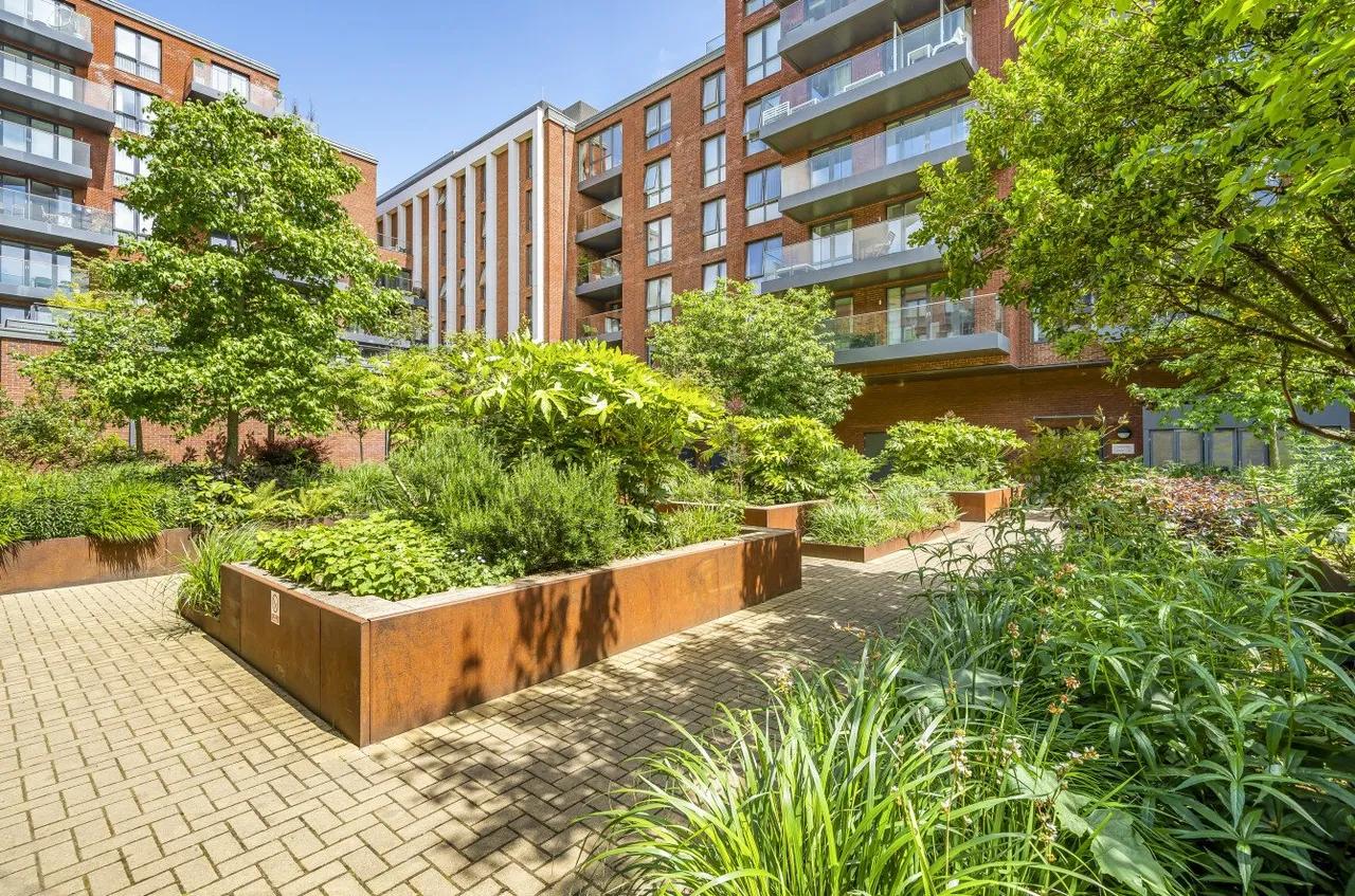 Gaumont Place, Streatham Hill, London, SW2, photo 8