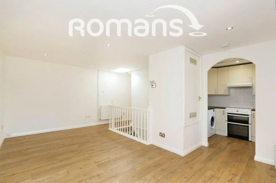 Gander Drive, Basingstoke, RG24, photo 3