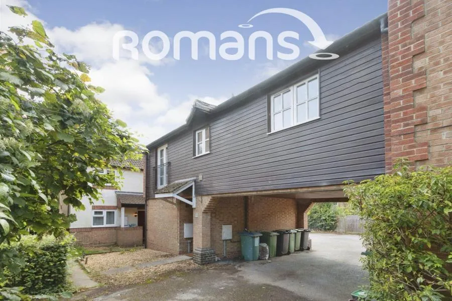 2 bed flat for sale, Gander Drive, Basingstoke, RG24