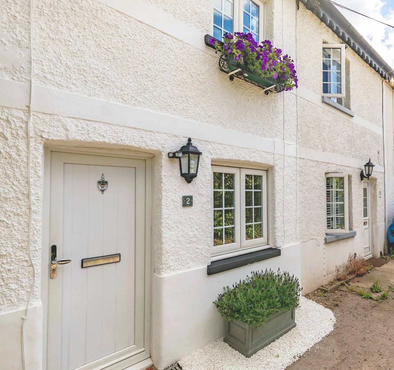 2 bed house to rent — Albert Cottages, Clewer Hill Road, Windsor, Berkshire, SL4 4BT