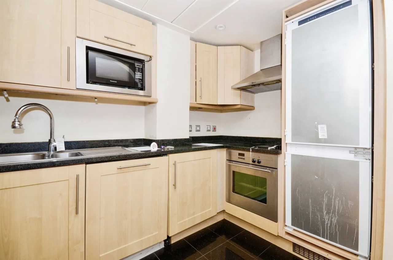 Lyon Road, Harrow, HA1, photo 3