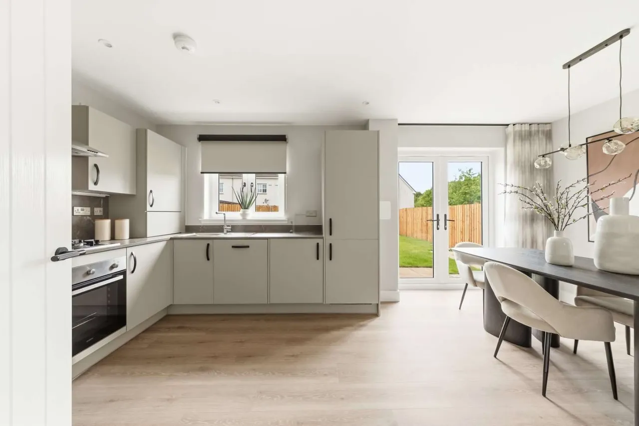The Moorings, Reddingmuirhead, Falkirk, Stirlingshire, FK2, photo 7