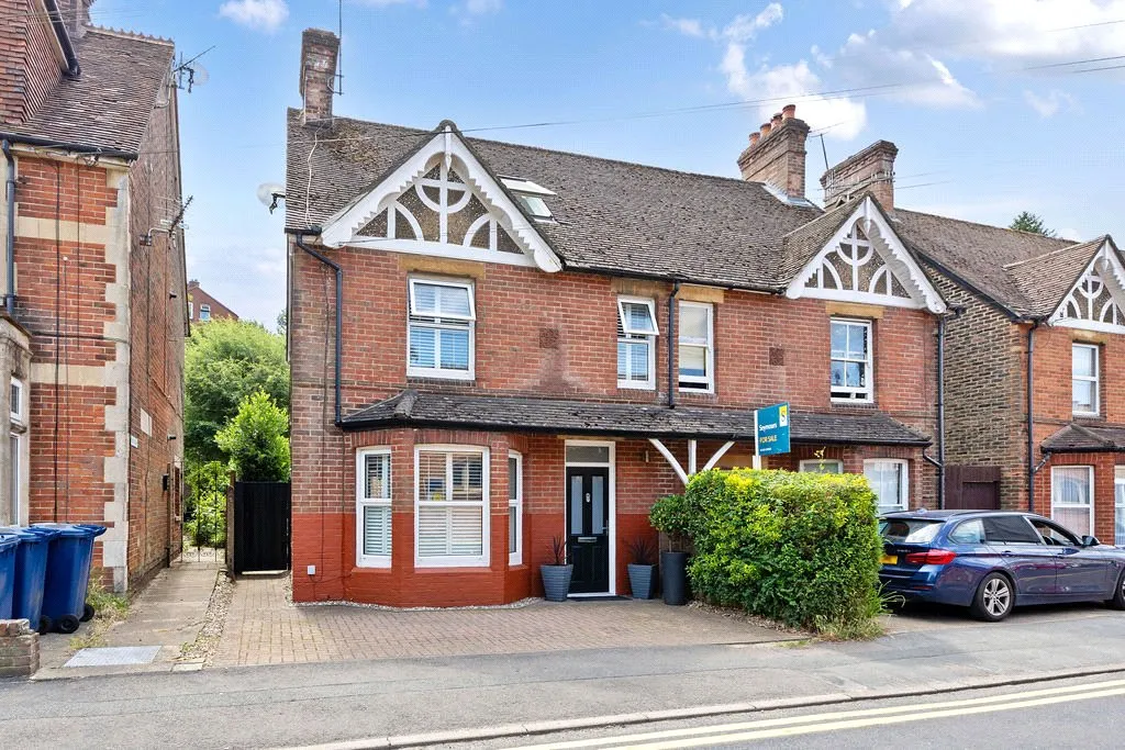 3 bed house for sale, Kings Road, Haslemere, GU27