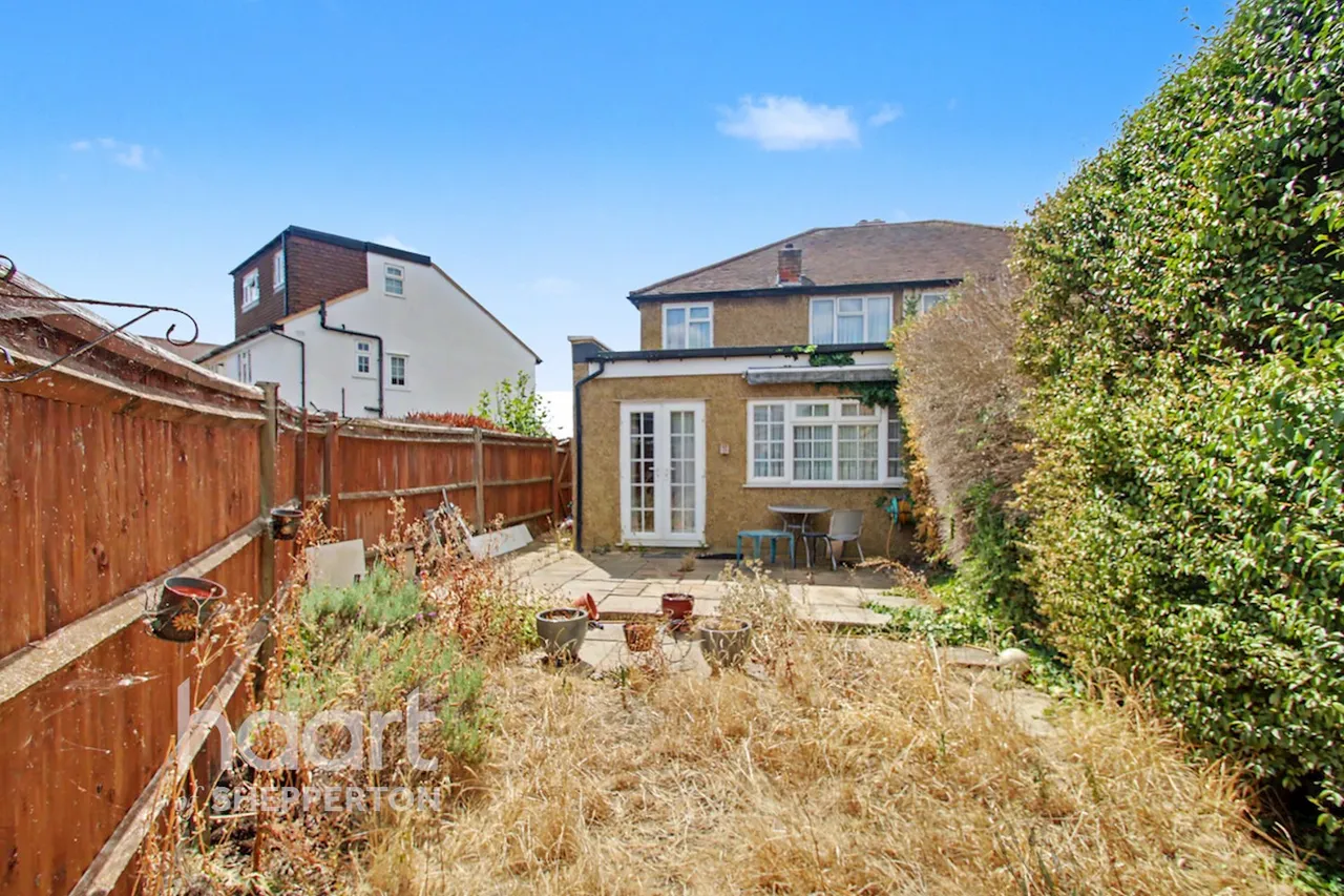 The Drive, Ashford, TW15, photo 8