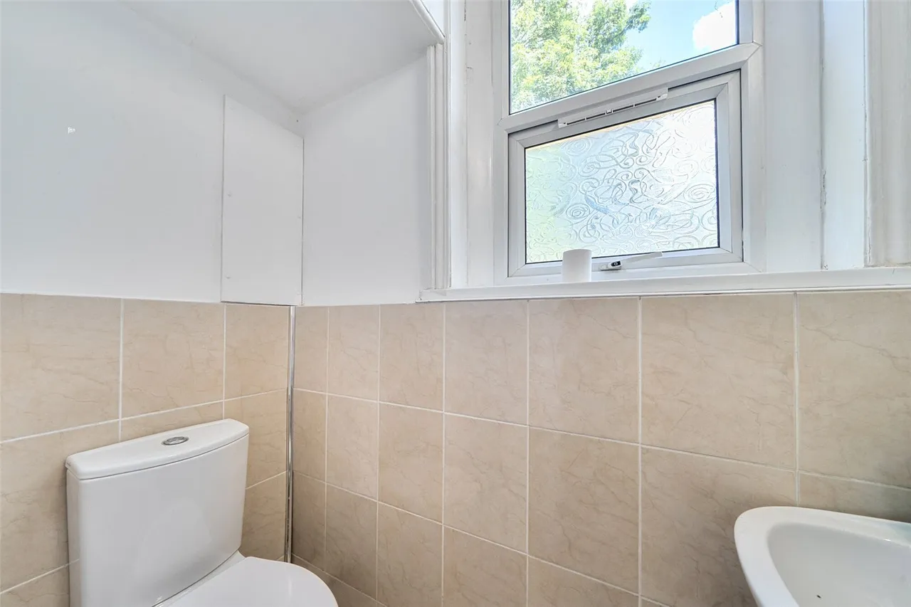 Lordship Lane, SE22, photo 24
