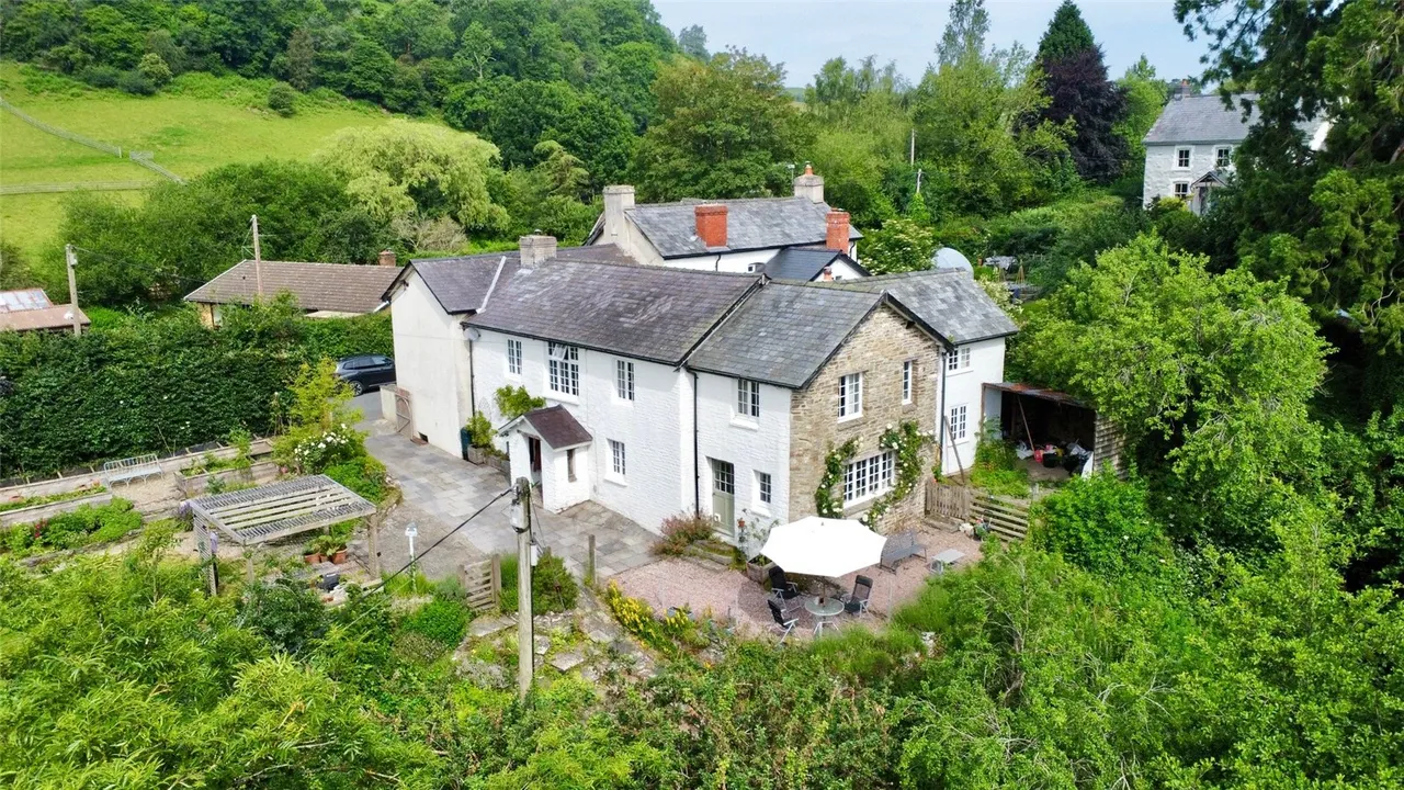5 bed house for sale, Cregrina, Llandrindod Wells