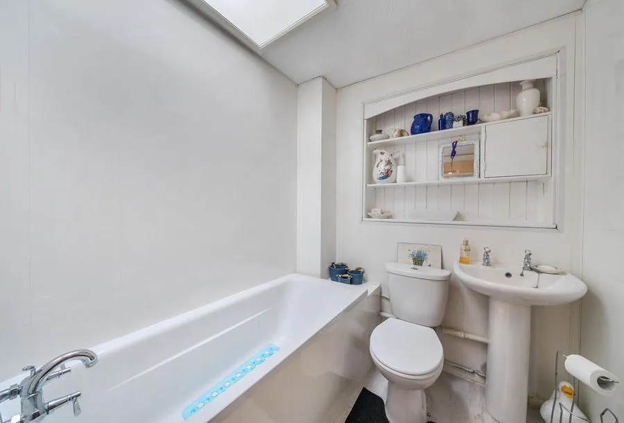 Orchard Close, Coleford, BA3, photo 16