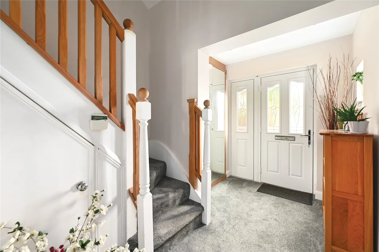School Road, Ashford, TW15, photo 12