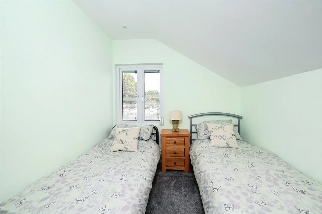 School Road, Ashford, TW15, photo 14