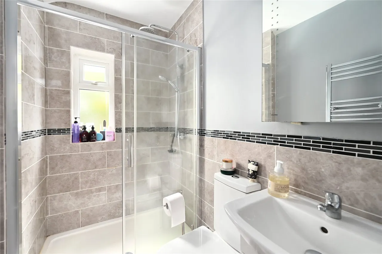School Road, Ashford, TW15, photo 10