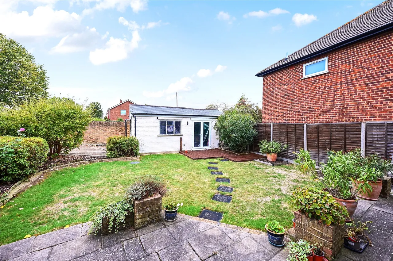 School Road, Ashford, TW15, photo 6