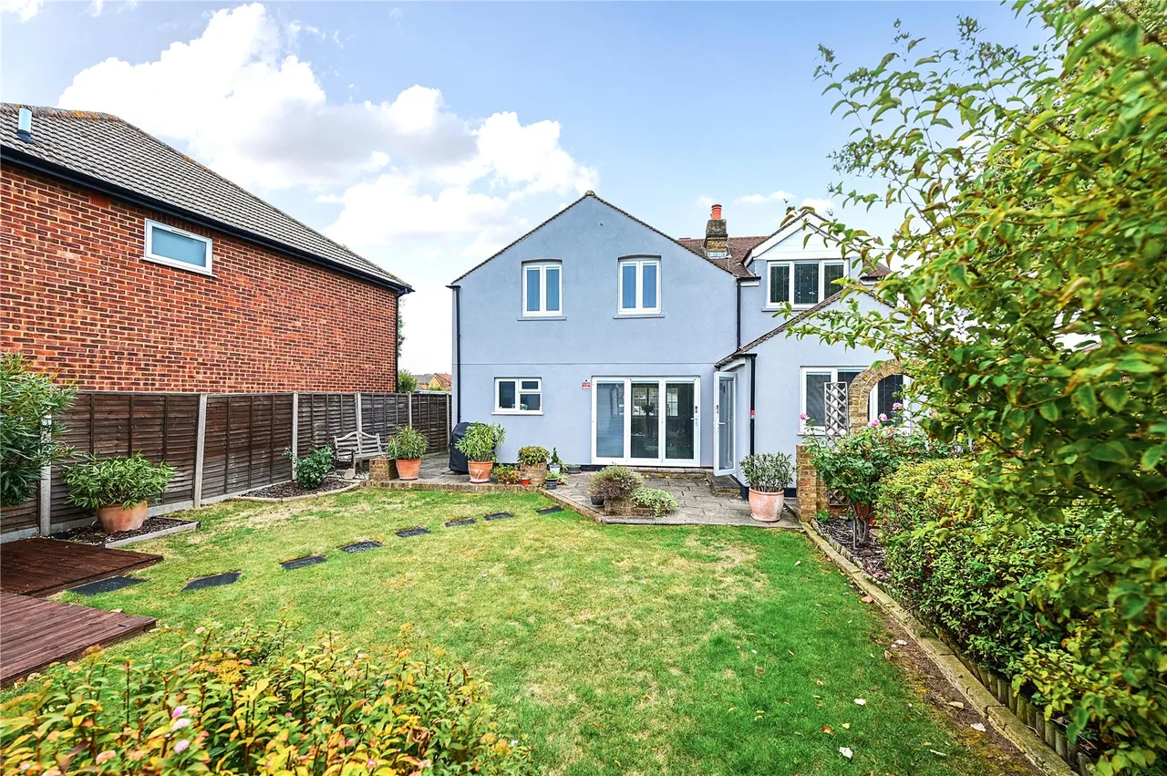 School Road, Ashford, TW15, photo 9