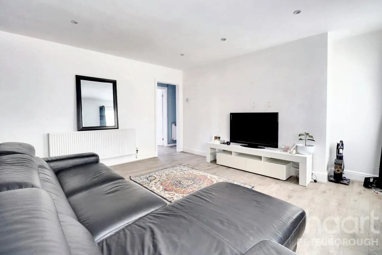 Flore Close, Westwood, PE3, photo 2