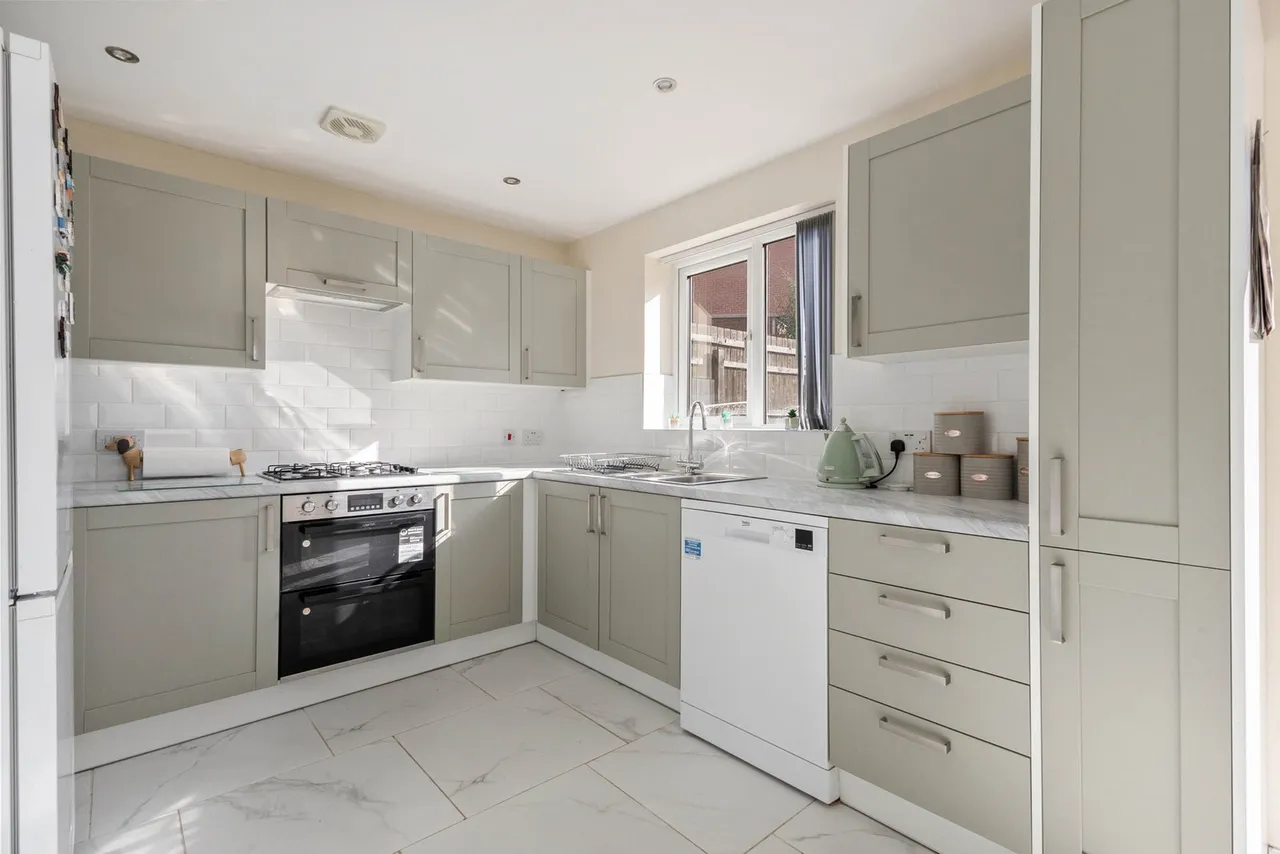 Pineberry Way, Knottingley, photo 6