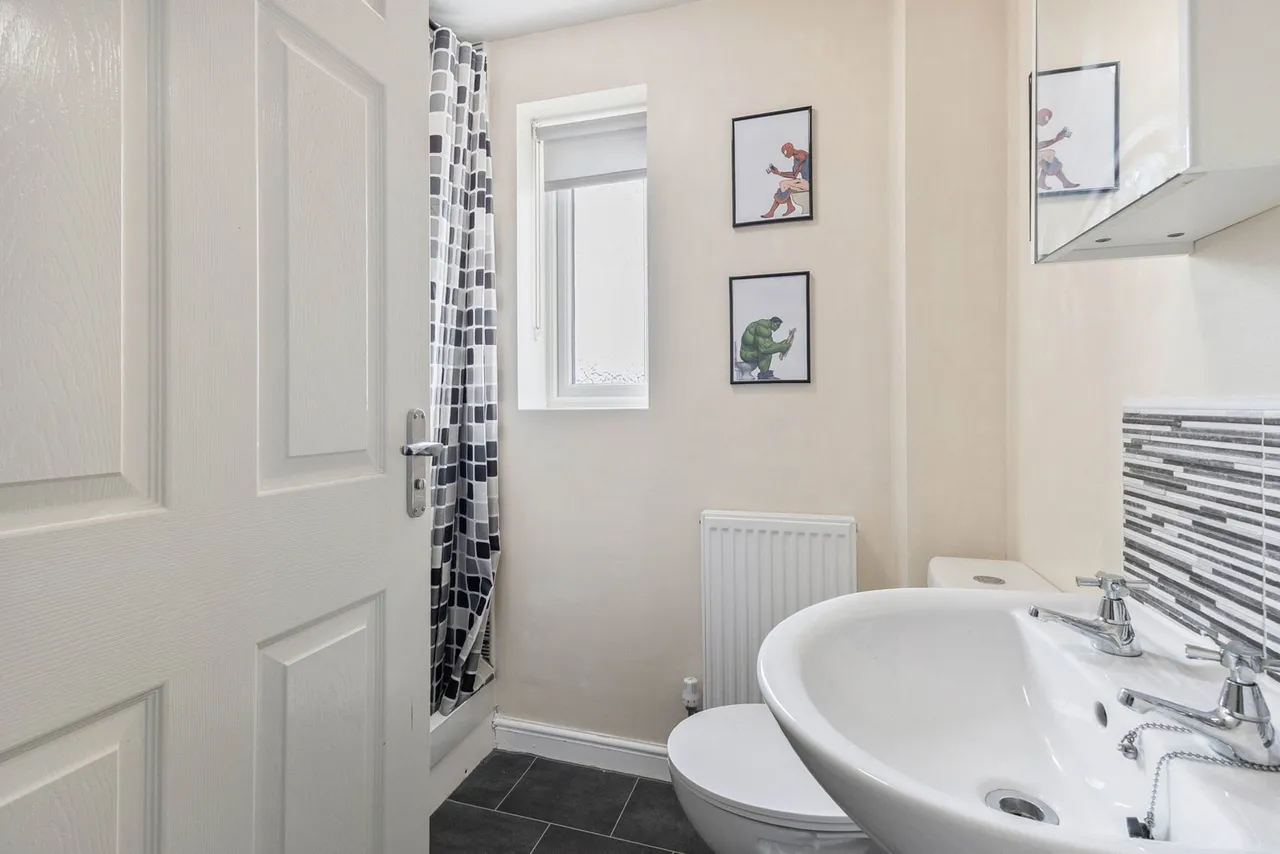 Pineberry Way, Knottingley, photo 13