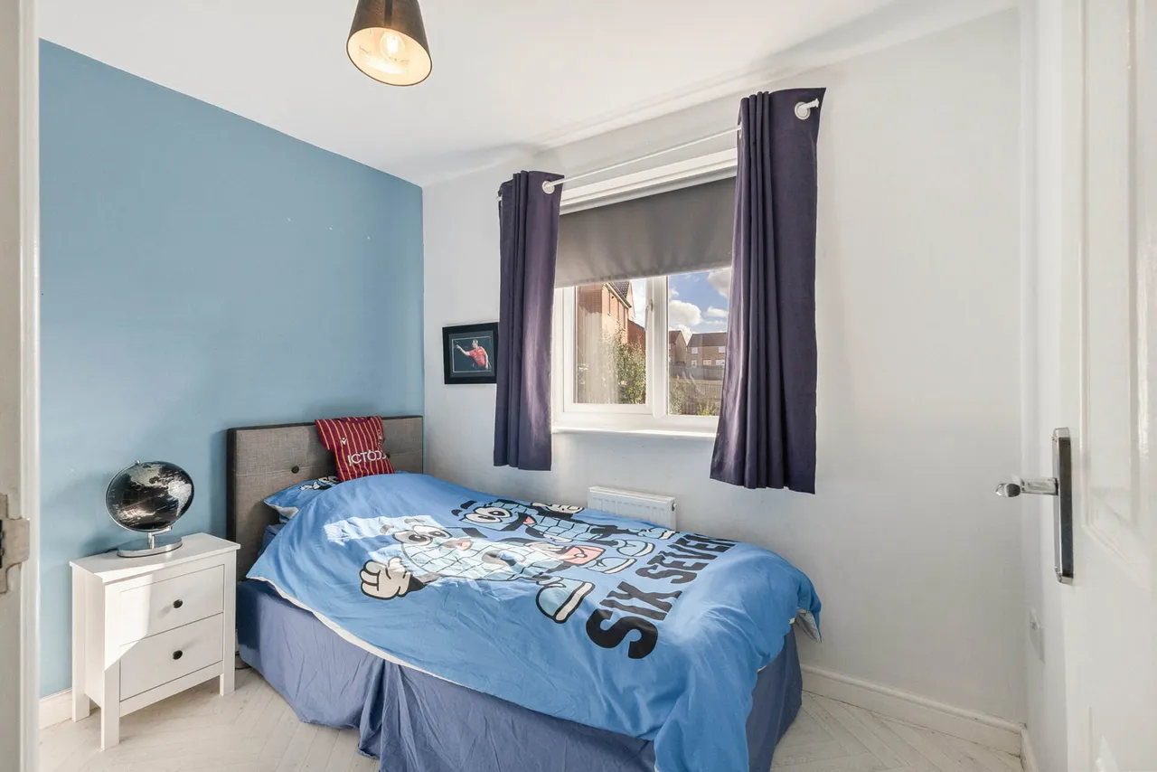 Pineberry Way, Knottingley, photo 17