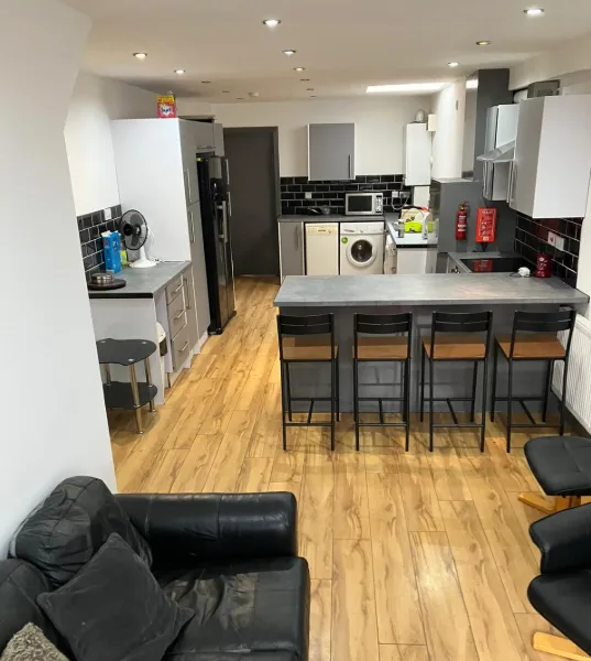 Heeley Road, B29, photo 3