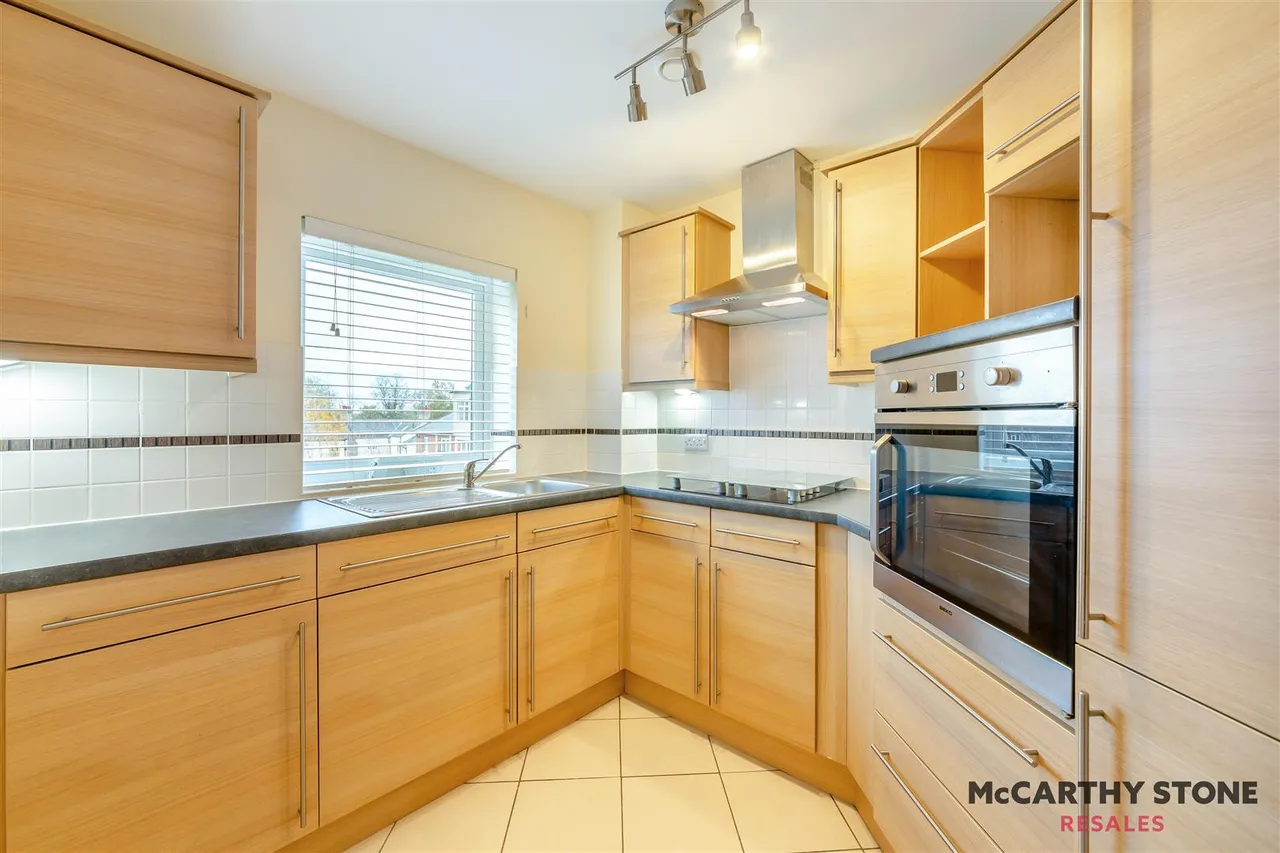 North Road, Ponteland, NE20, photo 9