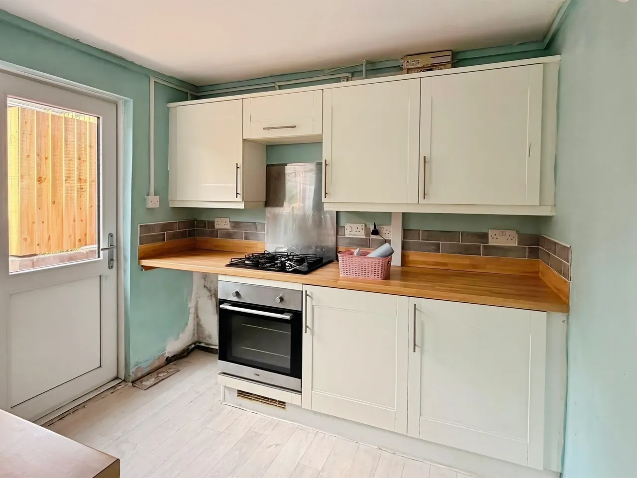 Caradoc Close, Newport, NP18, photo 4
