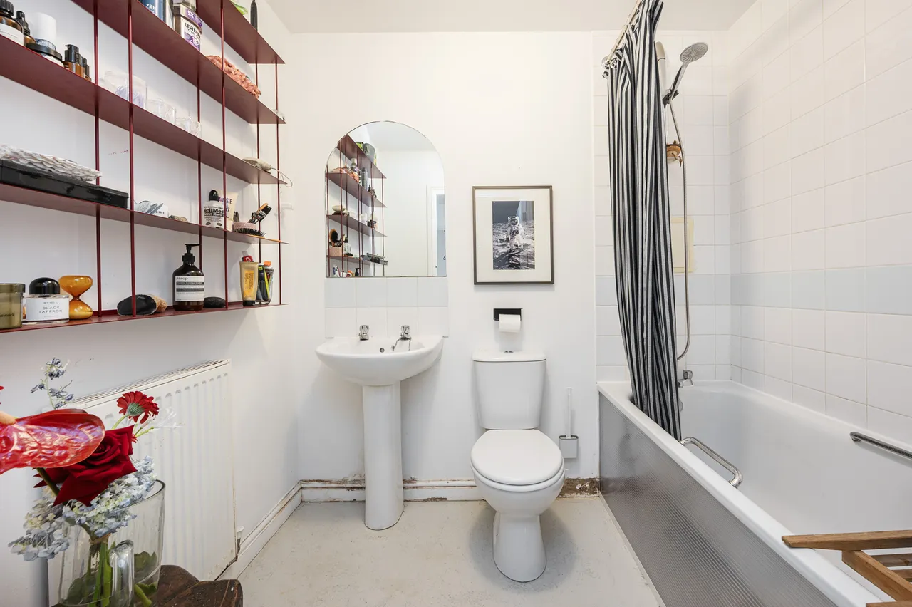Flat 15, 50 Hacon Square, Richmond Road, London, photo 4