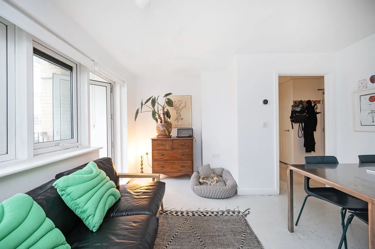 Flat 15, 50 Hacon Square, Richmond Road, London, photo 5