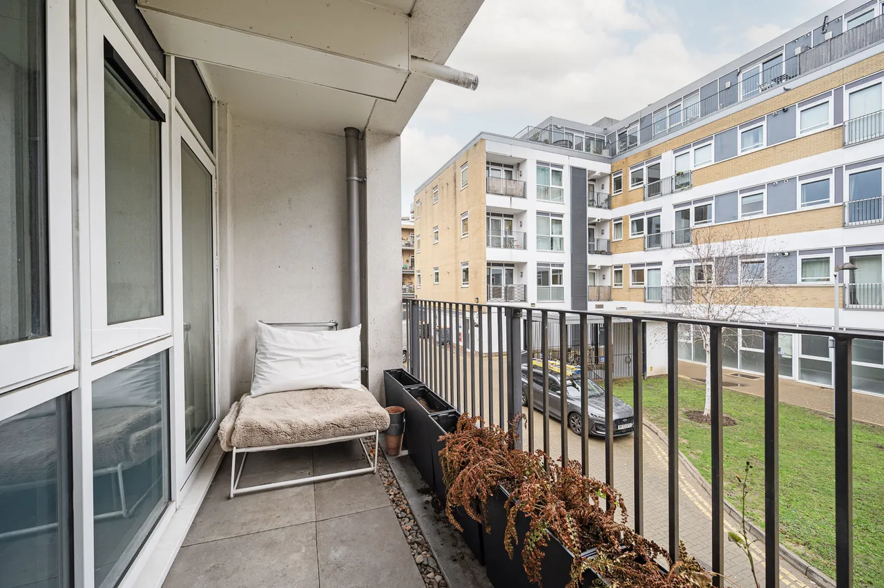Flat 15, 50 Hacon Square, Richmond Road, London, photo 8