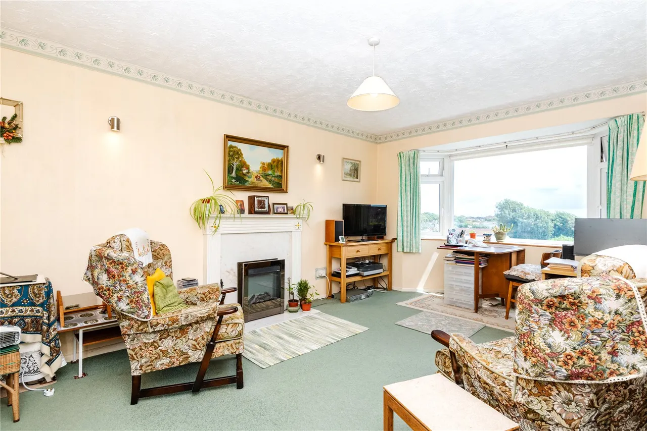 Old Salts Farm Road, Lancing, BN15, photo 3