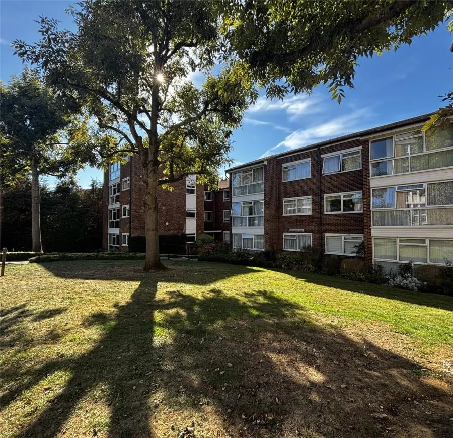 2 bed flat to rent, Aran Drive, Stanmore, HA7
