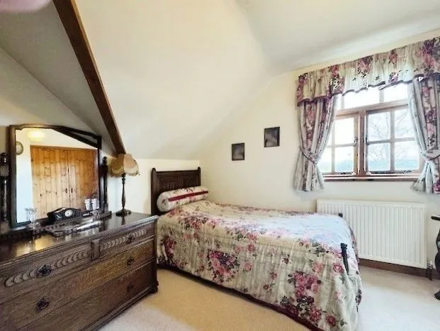 Cwm Road, Rhuallt, Denbighshire, LL17 0TP, photo 8