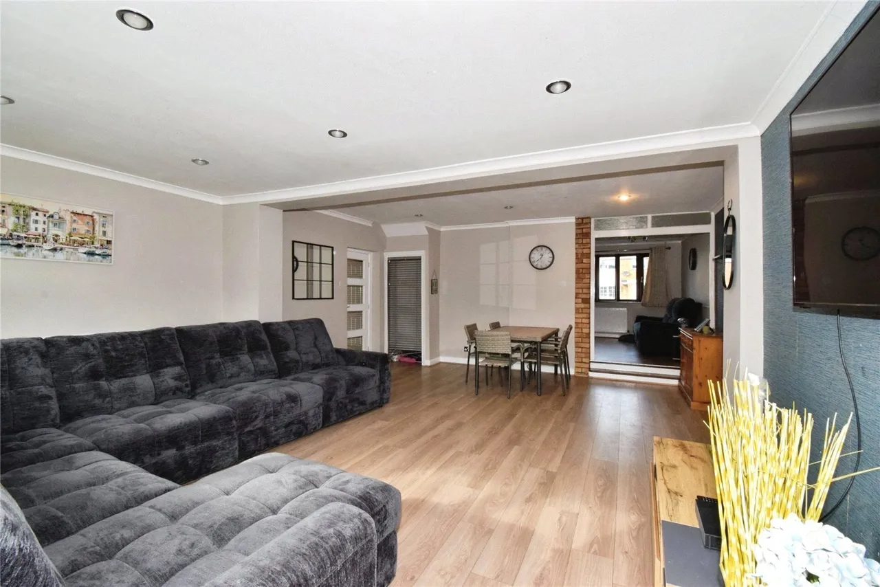 Torrington Close, Wigston, LE18, photo 6
