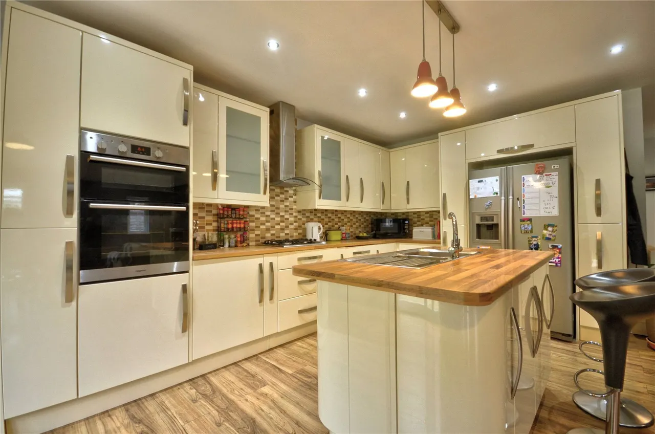 Wheeler Lane, Witley, GU8, photo 3