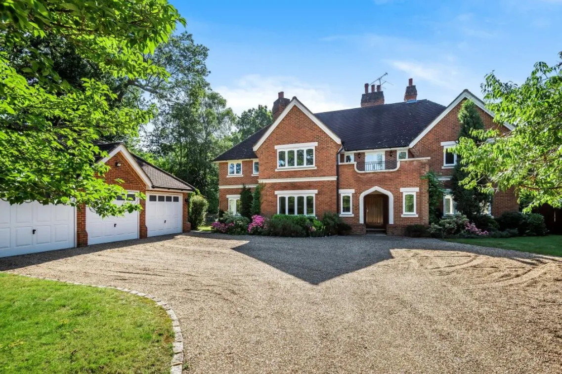 5 bed house to rent — Woodlands Road East, Virginia Water GU25