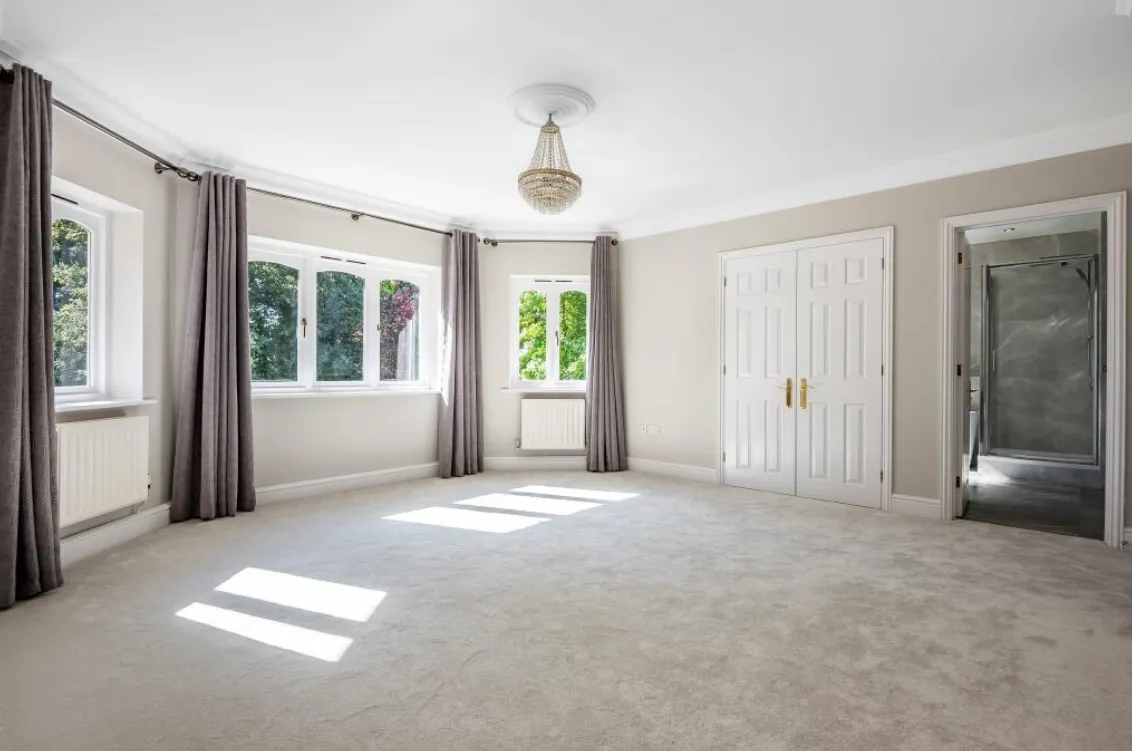Woodlands Road East, Virginia Water GU25, photo 8